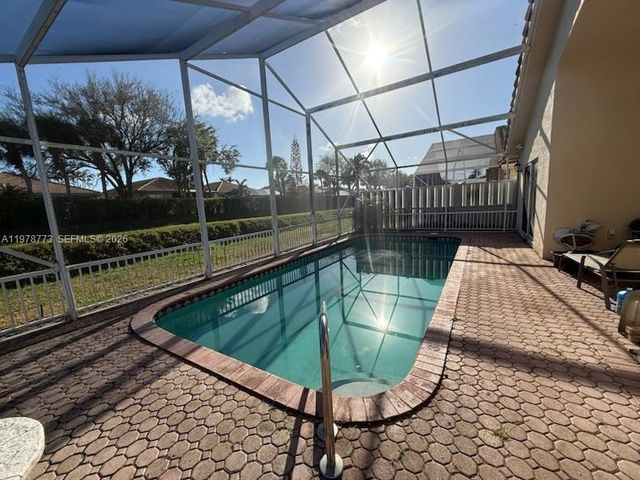 5244 Bodega Pl, Delray Beach, FL 33484