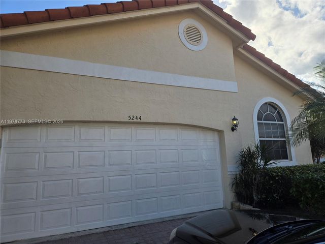 5244 Bodega Pl, Delray Beach, FL 33484