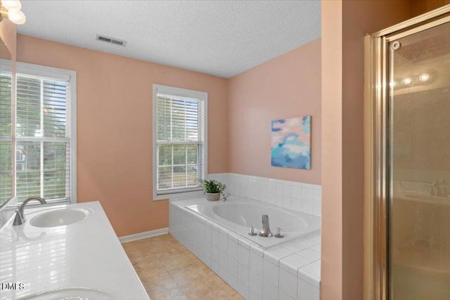 6512 Cablewood Drive, Raleigh, NC 27603