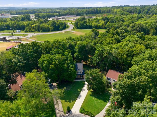3970 Tenneyson Court NW, Concord, NC 28027