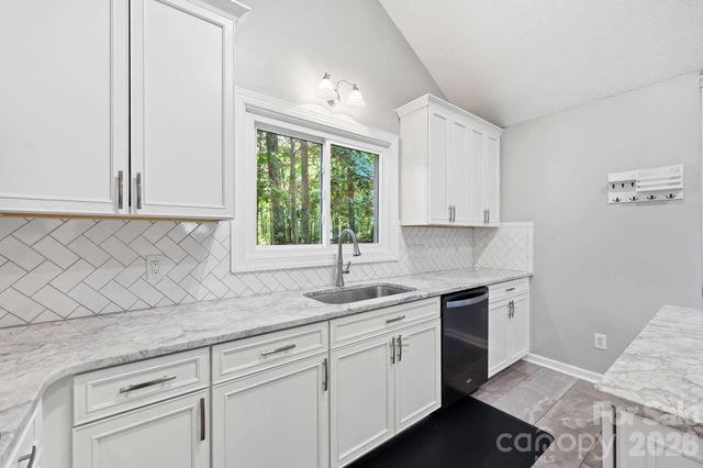 3970 Tenneyson Court NW, Concord, NC 28027