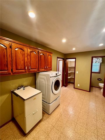8889 Old Dutch Elbow, Rogers, AR 72756