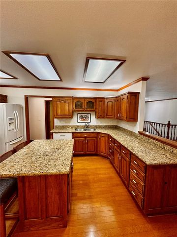 8889 Old Dutch Elbow, Rogers, AR 72756