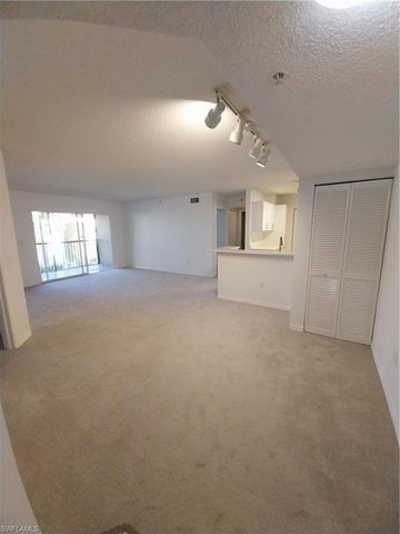 8950 Colonnades CT E # 824, Bonita Springs, FL 34135