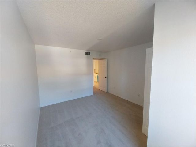 8950 Colonnades CT E # 824, Bonita Springs, FL 34135