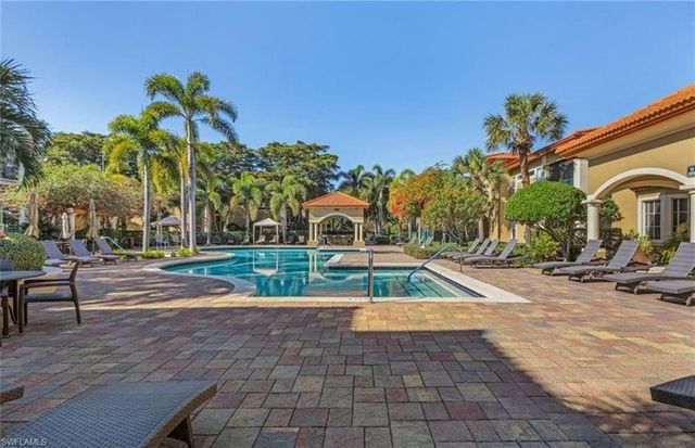 8950 Colonnades CT E # 824, Bonita Springs, FL 34135