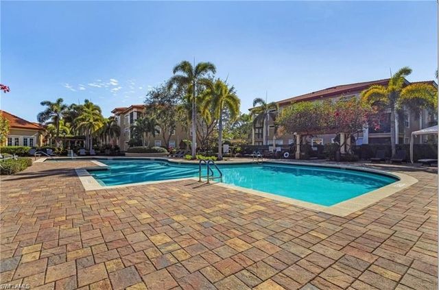 8950 Colonnades CT E # 824, Bonita Springs, FL 34135