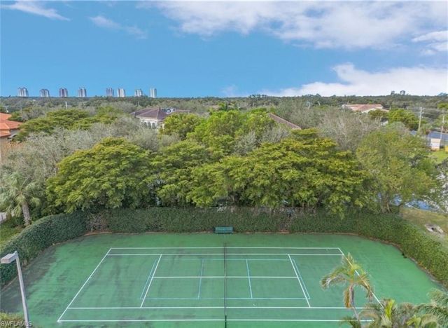 8950 Colonnades CT E # 824, Bonita Springs, FL 34135