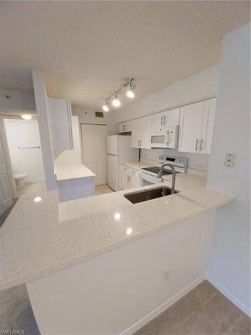 8950 Colonnades CT E # 824, Bonita Springs, FL 34135