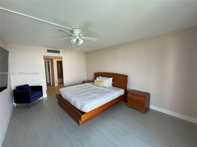 3375 N Country Club Drive 803, Aventura, FL 33180