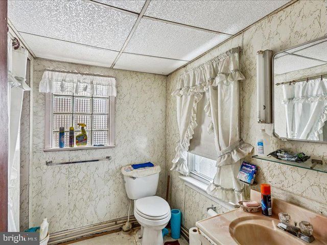 105 S HOUCKSVILLE RD, Hampstead, MD 21074