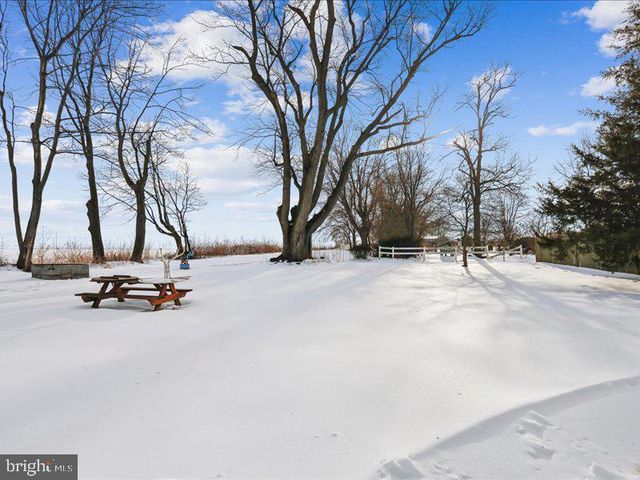 105 S HOUCKSVILLE RD, Hampstead, MD 21074