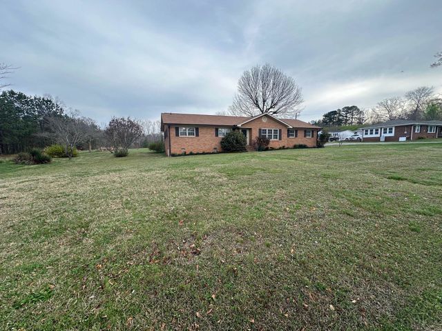 505 SC Highway 11, Chesnee, SC 29323