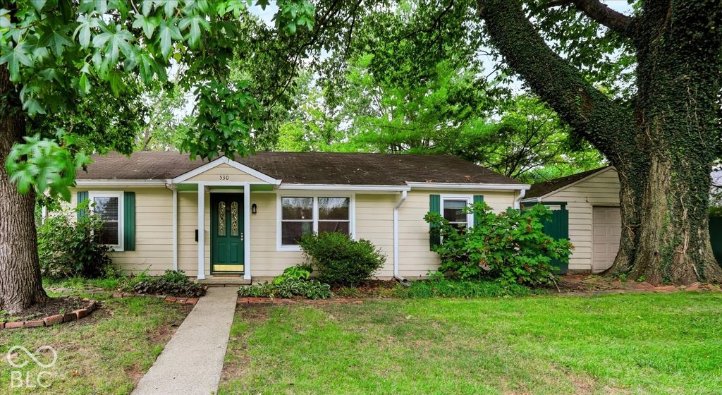 530 Eagleview Court, Zionsville, IN 46077
