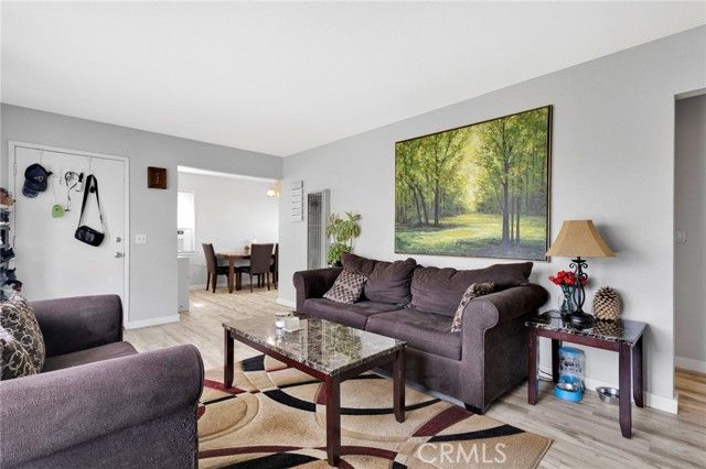 9214 Choiceana Avenue, Hesperia, CA 92345