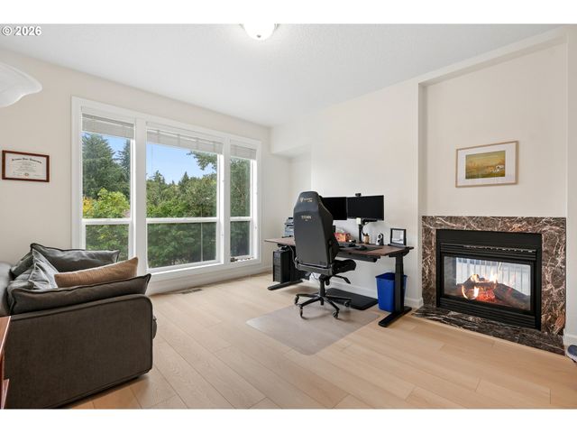 4849 Se ANDEREGG Loop, Portland, OR 97236
