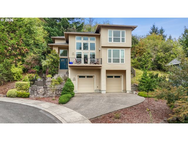 4849 Se ANDEREGG Loop, Portland, OR 97236