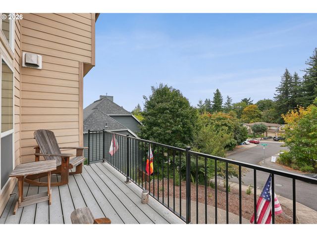 4849 Se ANDEREGG Loop, Portland, OR 97236