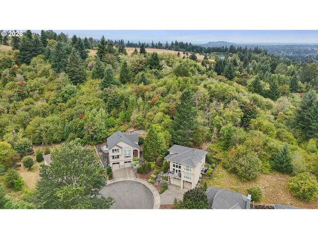 4849 Se ANDEREGG Loop, Portland, OR 97236