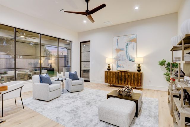 8935 Pado Street, Houston, TX 77055