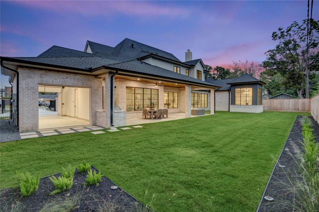 8935 Pado Street, Houston, TX 77055