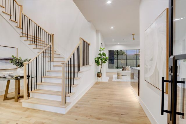 8935 Pado Street, Houston, TX 77055