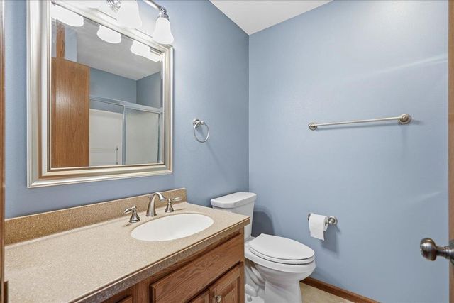 1355 Gray Hawk Way, Sun Prairie, WI 53590