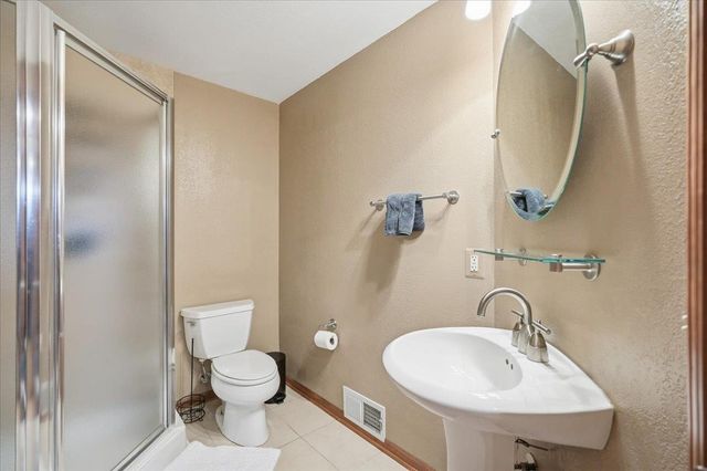 1355 Gray Hawk Way, Sun Prairie, WI 53590