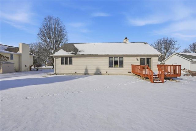 1355 Gray Hawk Way, Sun Prairie, WI 53590