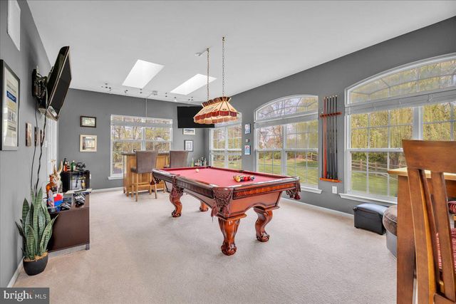 4 JAMES CT, Swedesboro, NJ 08085