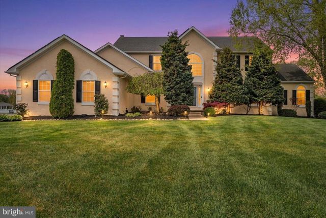 4 JAMES CT, Swedesboro, NJ 08085