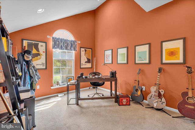 4 JAMES CT, Swedesboro, NJ 08085