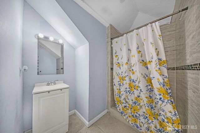 421-423 Magie Avenue, Elizabeth, NJ 07208