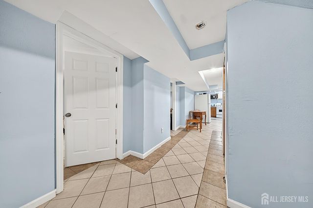 421-423 Magie Avenue, Elizabeth, NJ 07208