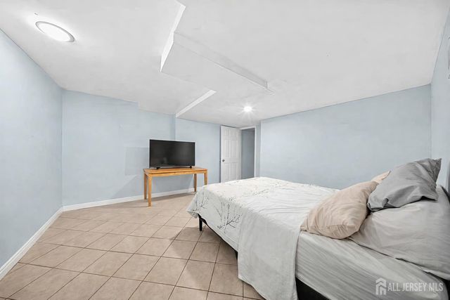421-423 Magie Avenue, Elizabeth, NJ 07208