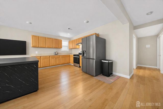 421-423 Magie Avenue, Elizabeth, NJ 07208