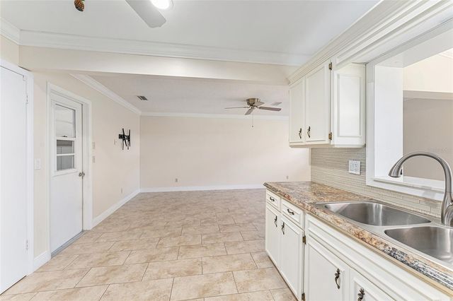 8873 SW 95TH STREET D, Ocala, FL 34481