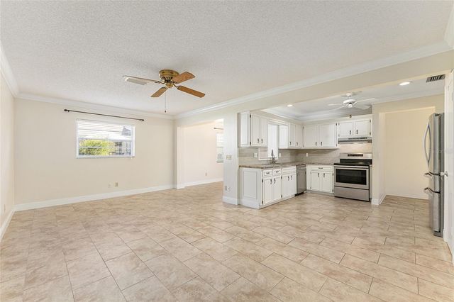 8873 SW 95TH STREET D, Ocala, FL 34481