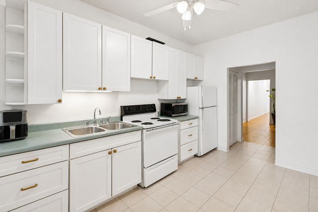 5337 S Ellis Avenue 1C, Chicago, IL 60615
