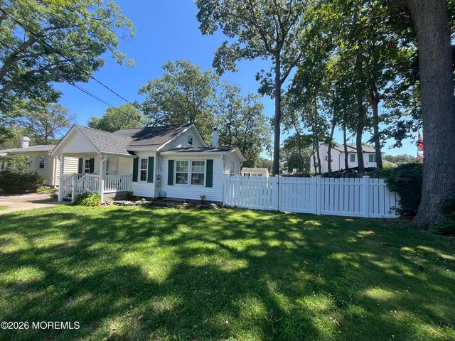 22 Locust Court, Brick, NJ 08723