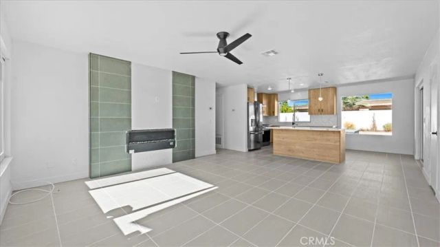 2384 E Rogers Rd., Palm Springs, CA 92262