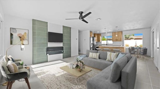 2384 E Rogers Rd., Palm Springs, CA 92262