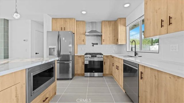 2384 E Rogers Rd., Palm Springs, CA 92262