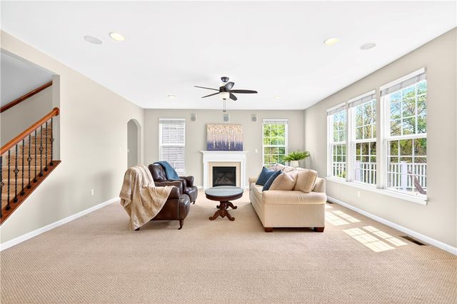 2942 Cross Creek Ct., Hampton, PA 15044