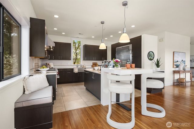 208 19th Avenue, Kirkland, WA 98033