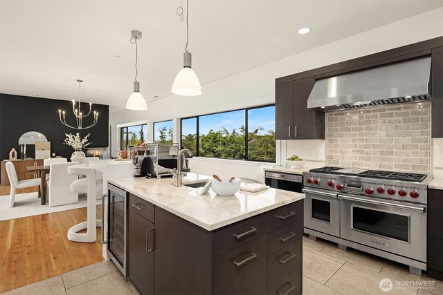208 19th Avenue, Kirkland, WA 98033