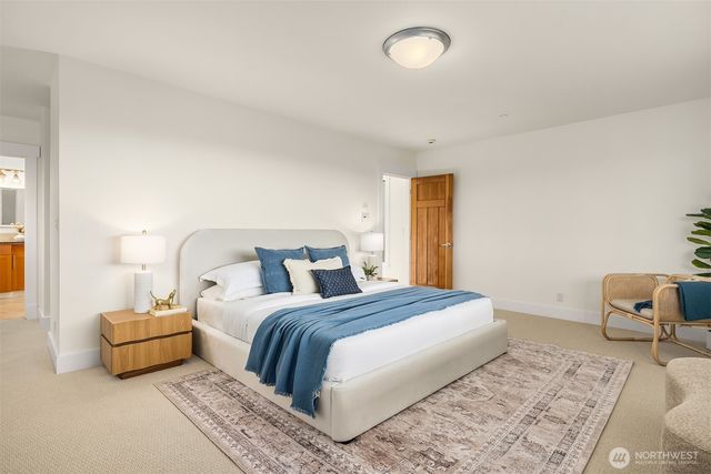 208 19th Avenue, Kirkland, WA 98033
