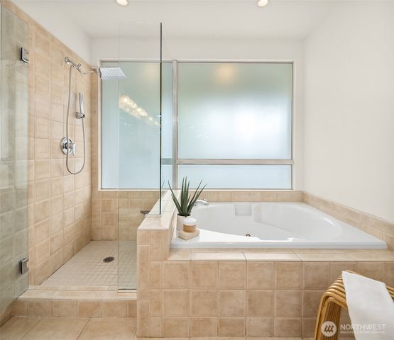 208 19th Avenue, Kirkland, WA 98033