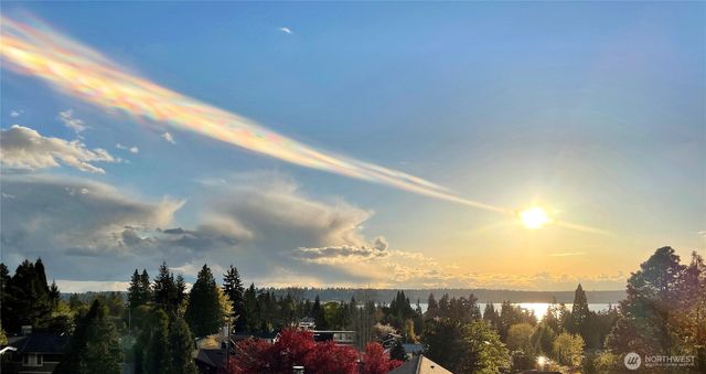 208 19th Avenue, Kirkland, WA 98033