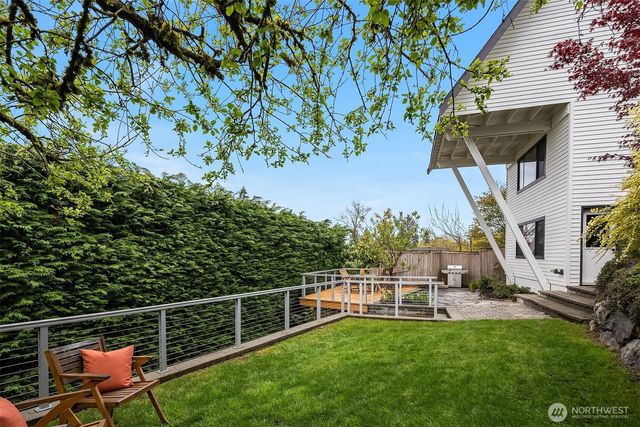208 19th Avenue, Kirkland, WA 98033